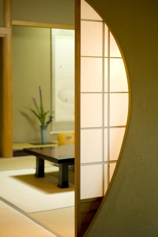 Отель Ryotei Tanokura Юфу Экстерьер фото