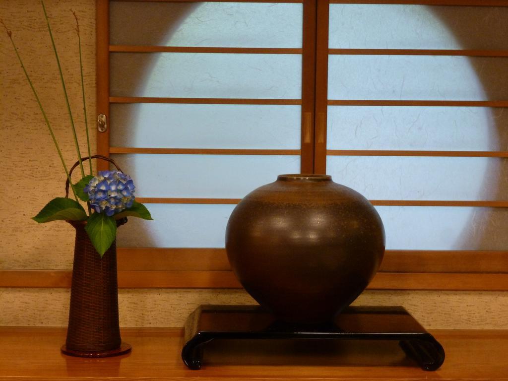 Отель Ryotei Tanokura Юфу Экстерьер фото