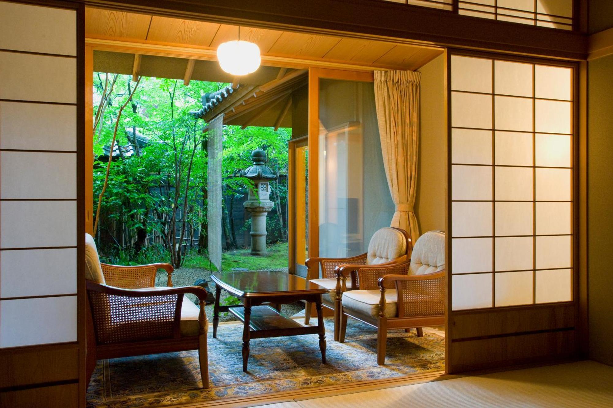 Отель Ryotei Tanokura Юфу Экстерьер фото