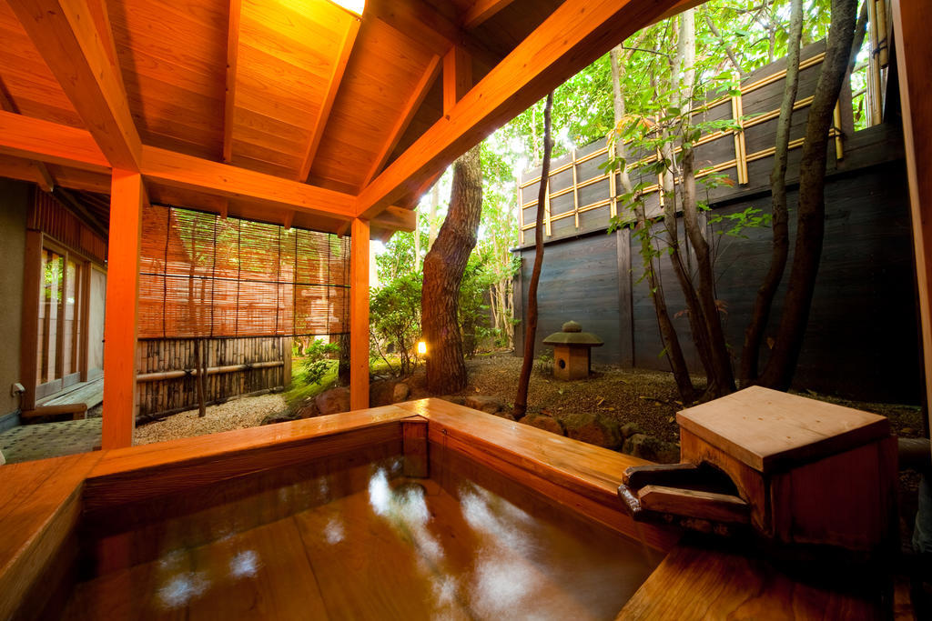 Отель Ryotei Tanokura Юфу Экстерьер фото