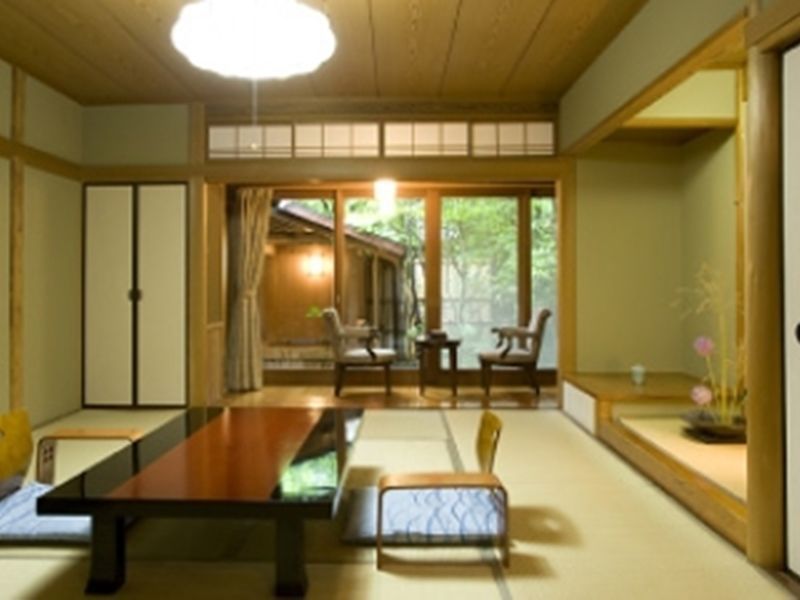 Отель Ryotei Tanokura Юфу Экстерьер фото